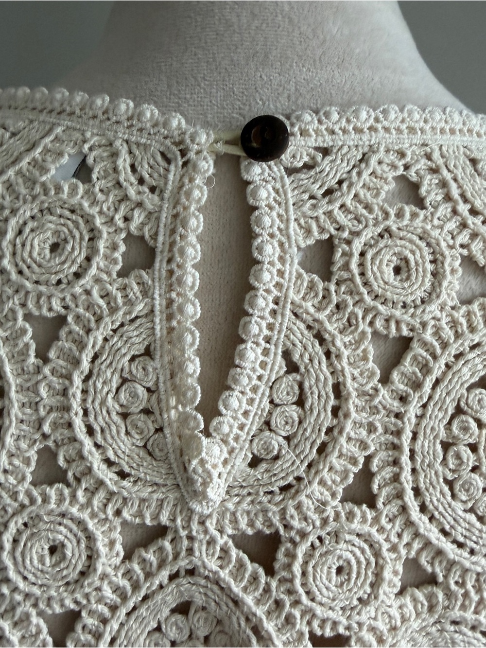 J.Jill Crochet Lace Tee In Barley S - Picture 6 of 9